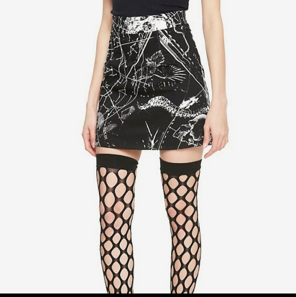 MIDNIGHT HOUR (Hot Topic) Black Mini Skirt Stars Constellations Skeleton Size XL
